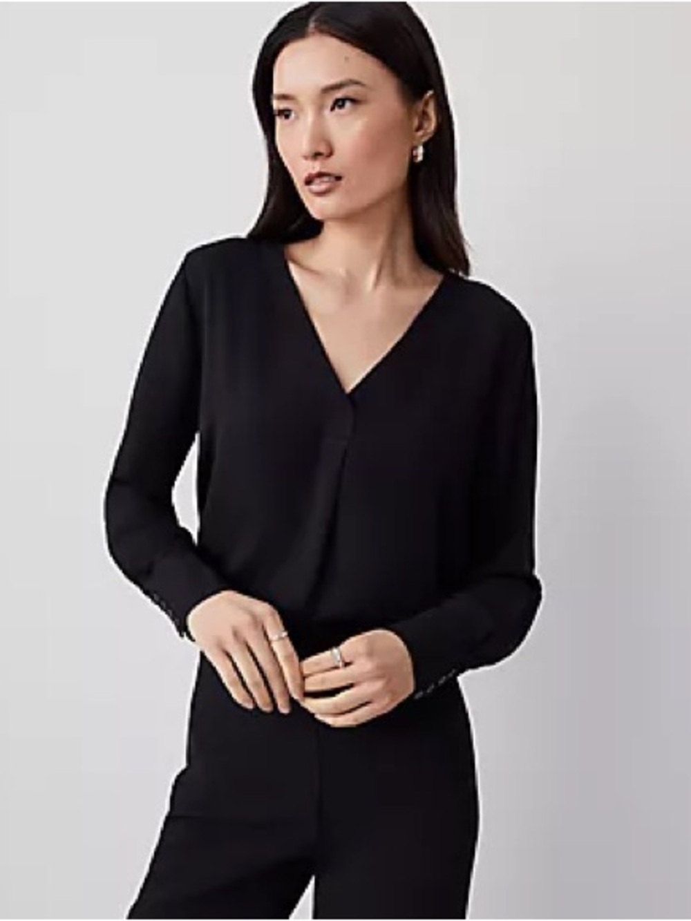 Ann Taylor Black V-Neck Long Sleeve Blouse